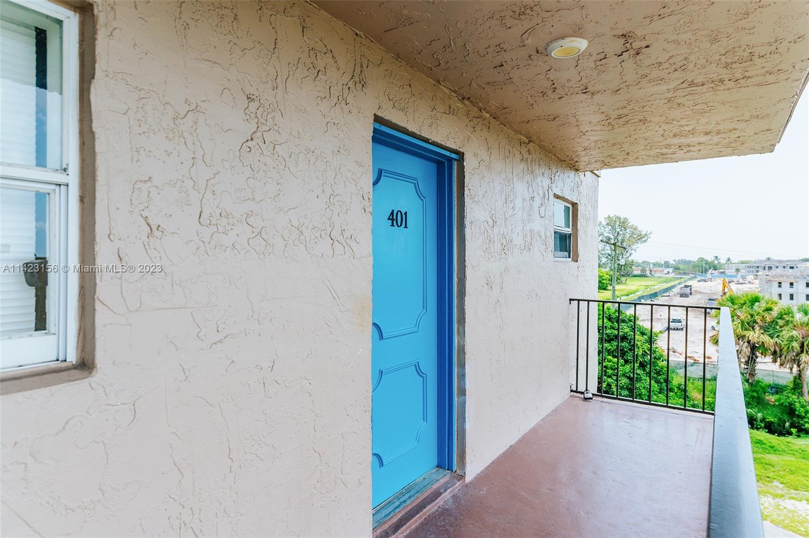 LAKESIDE VILLAGE CONDO 10 - Residential