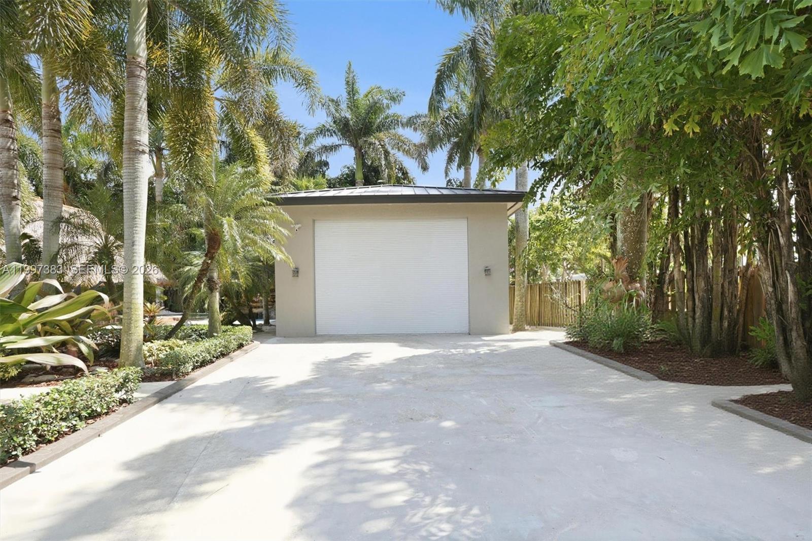 KINGS GROVE - Residential