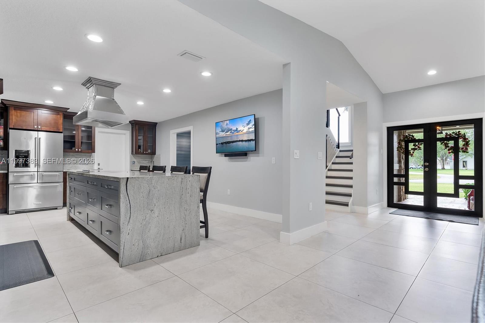 KINGS GROVE - Residential