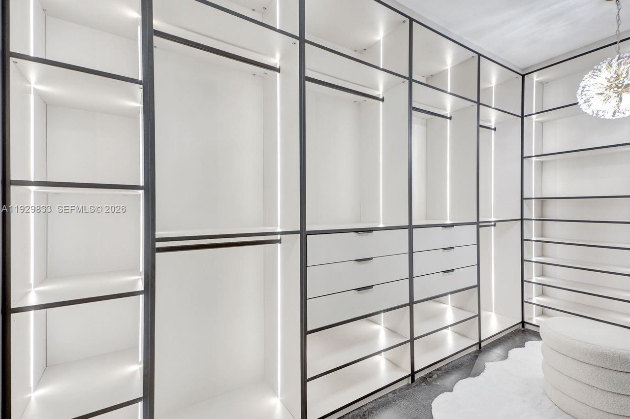 ECHO CONDO - Residential
