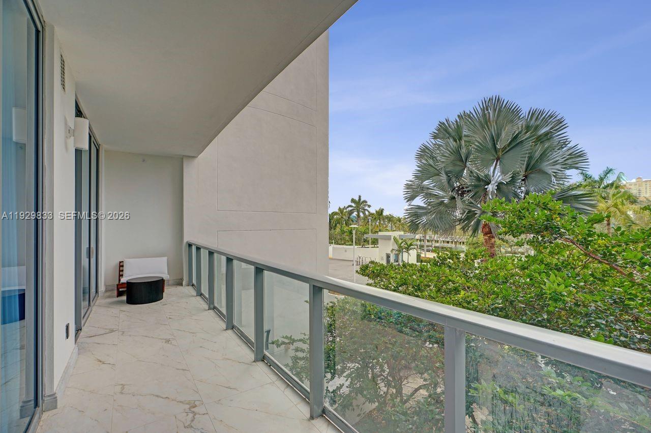ECHO CONDO - Residential