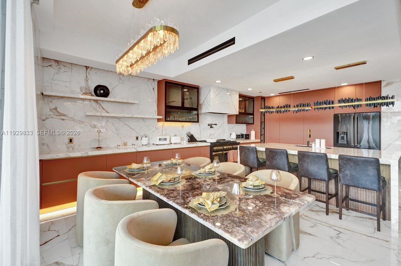 ECHO CONDO - Residential