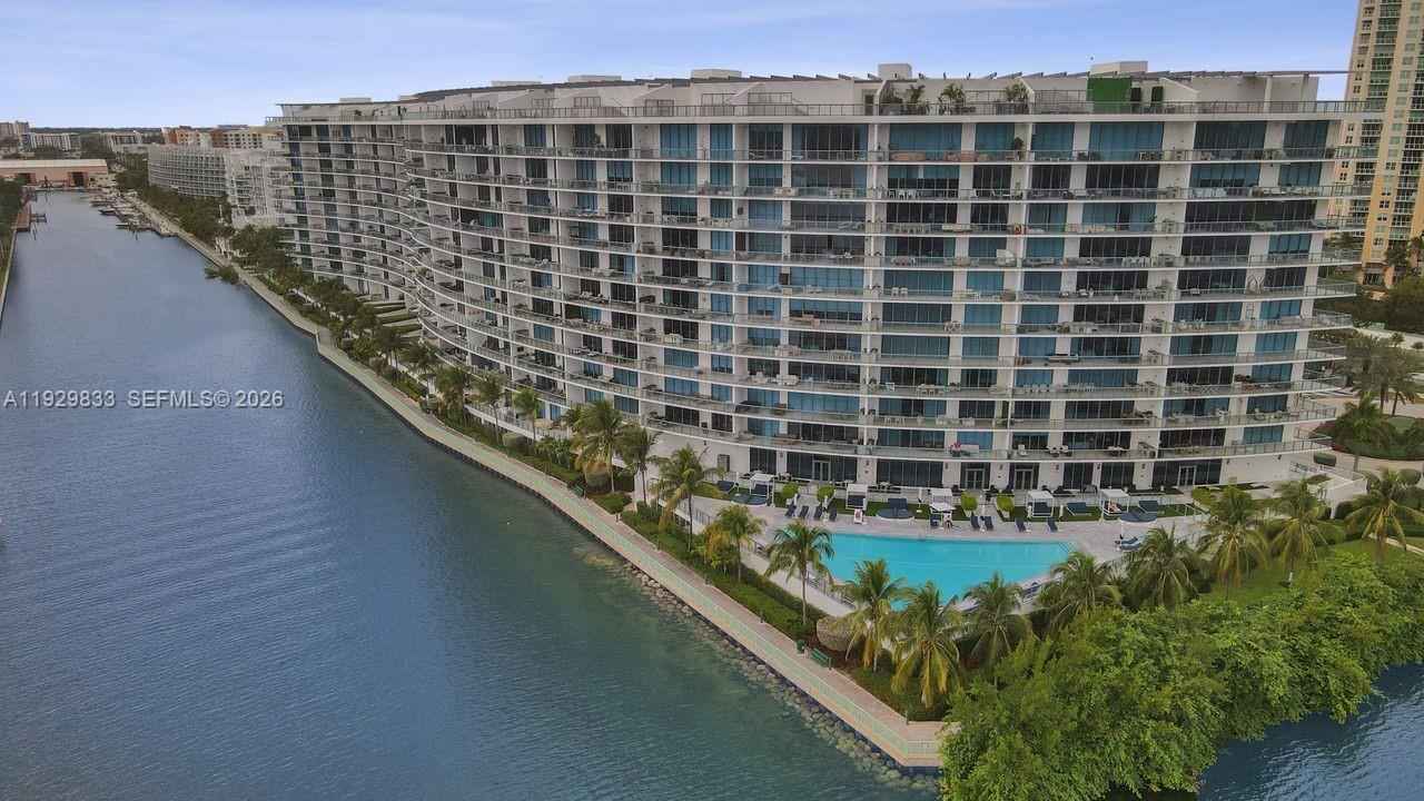 ECHO CONDO - Residential