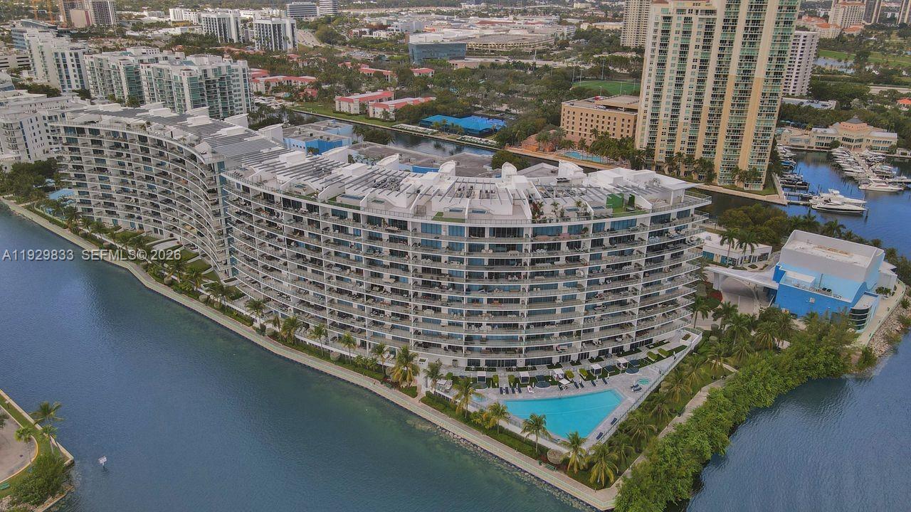 ECHO CONDO - Residential