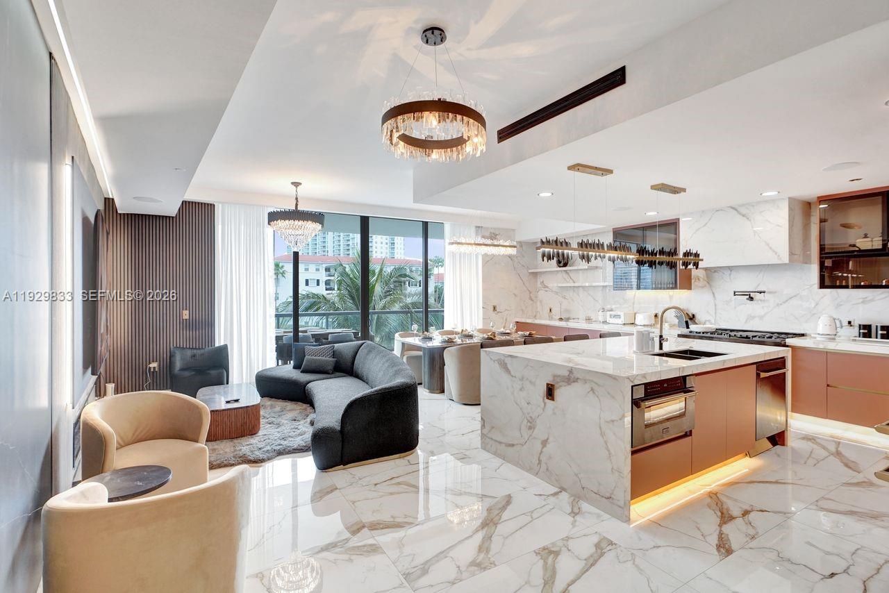 ECHO CONDO - Residential