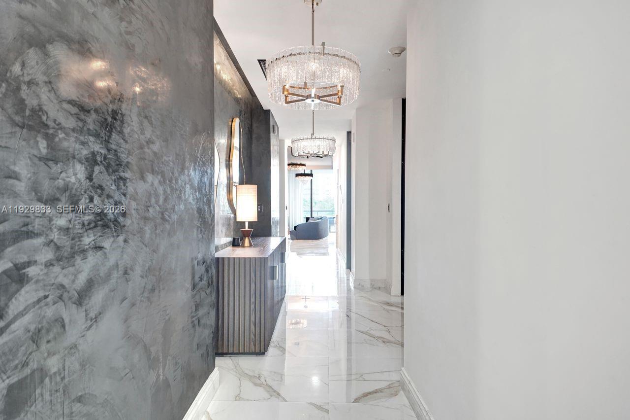 ECHO CONDO - Residential