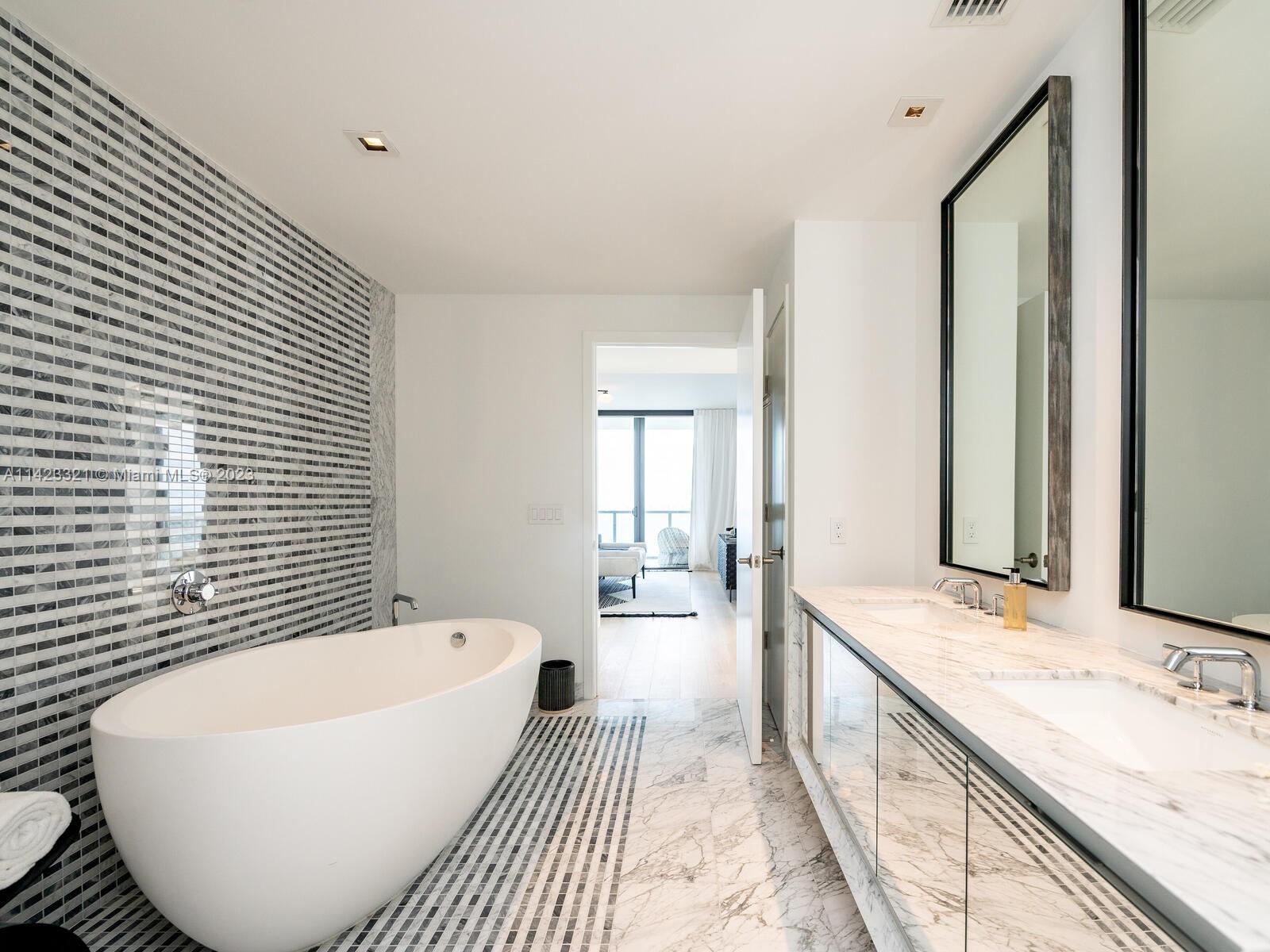 Elysee Miami - Residential Lease