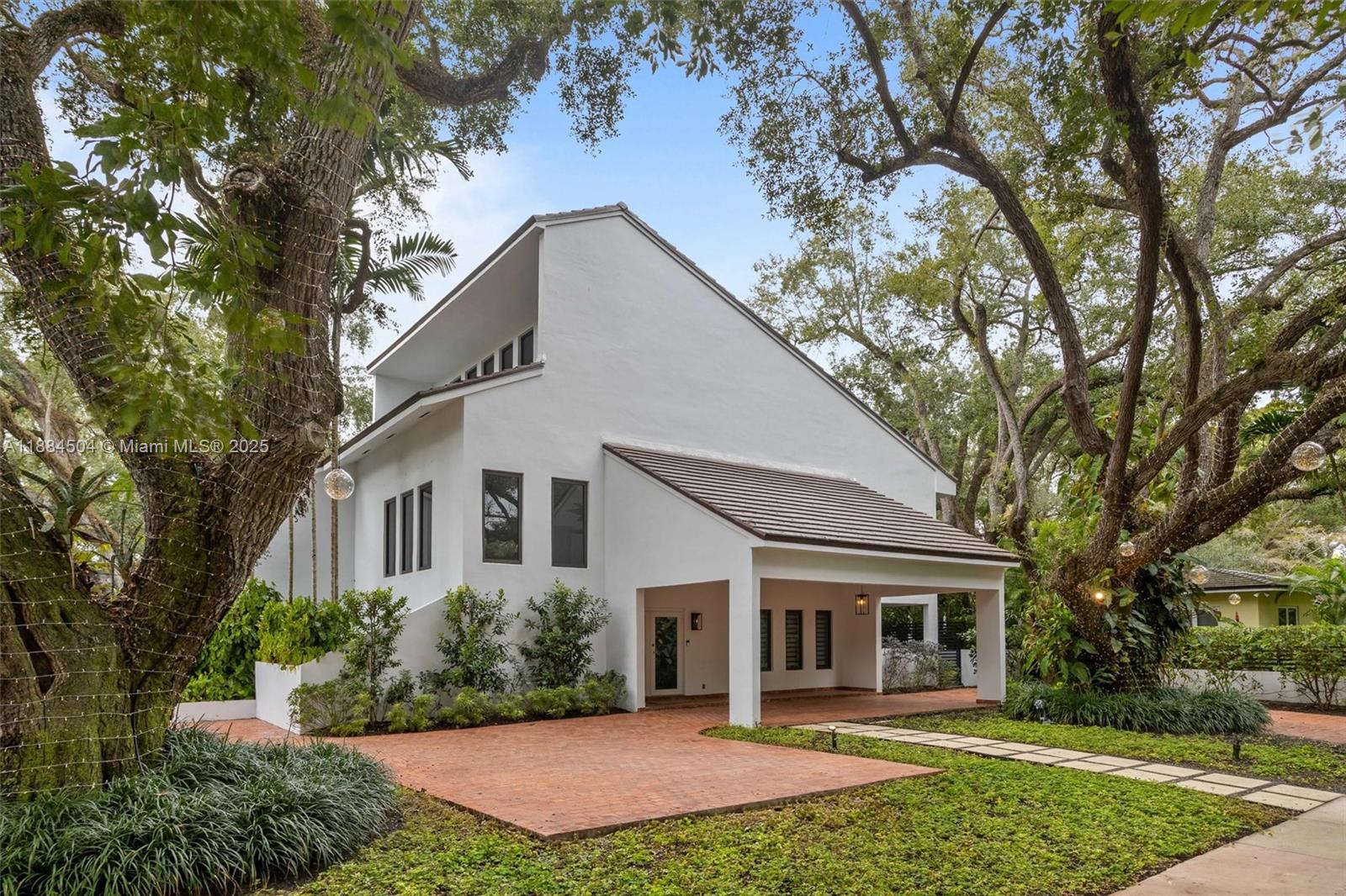 CORAL GABLES RIVIERA SEC - Residential