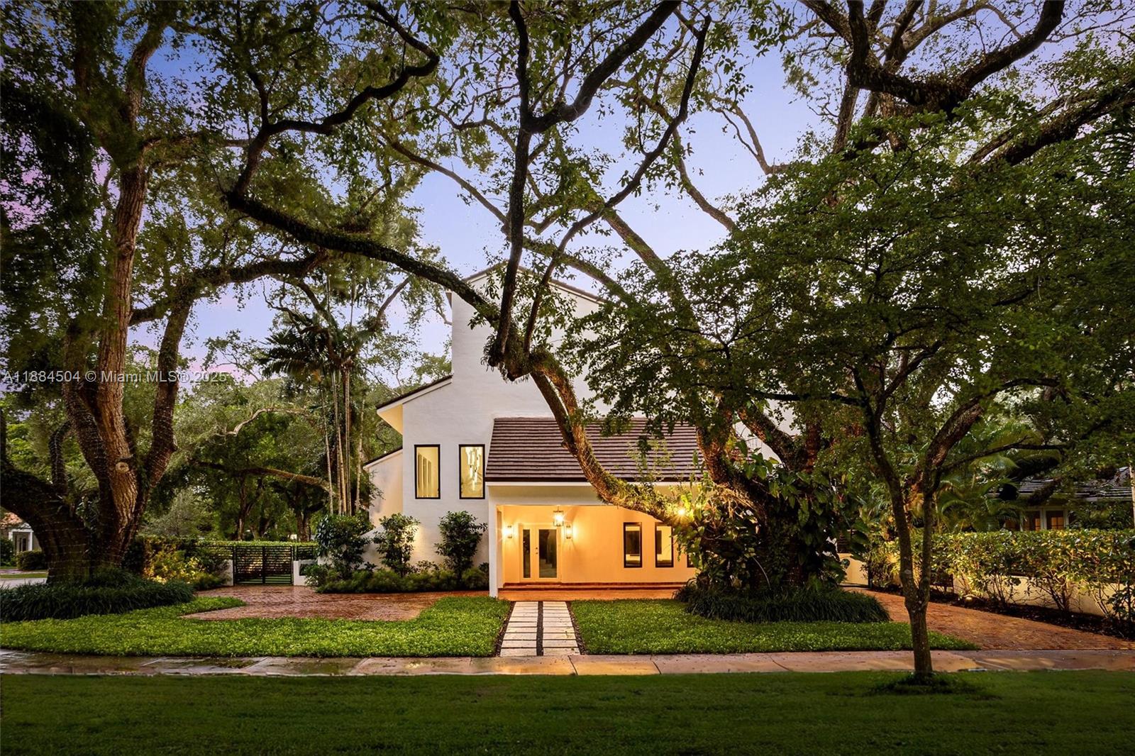 CORAL GABLES RIVIERA SEC - Residential