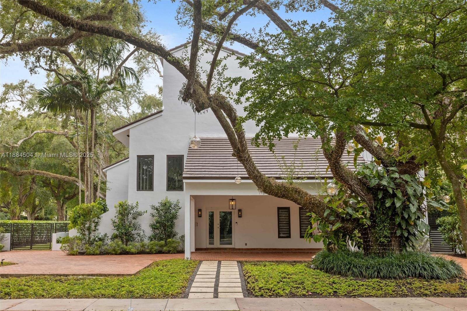CORAL GABLES RIVIERA SEC - Residential
