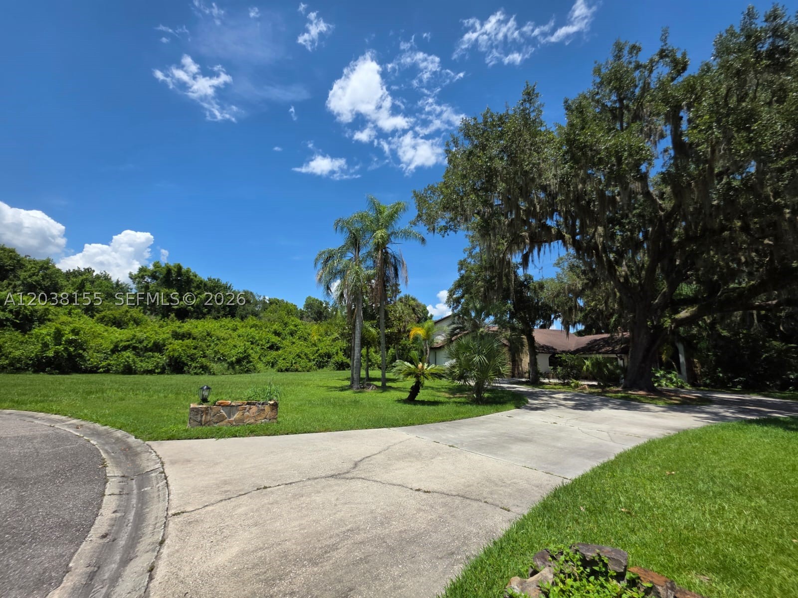 HIDDEN HARBOR - Residential