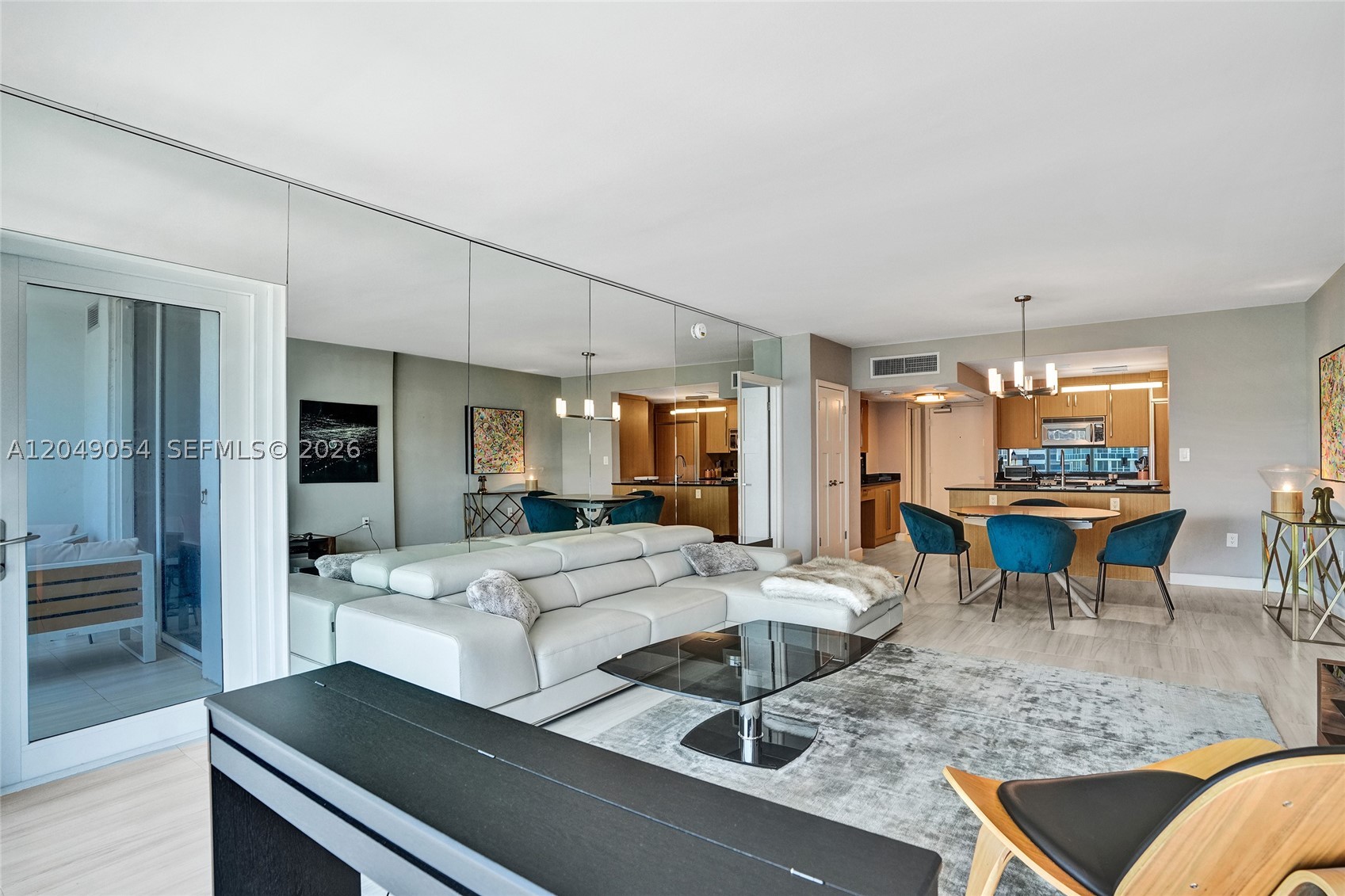 HARBOUR HOUSE - Residential