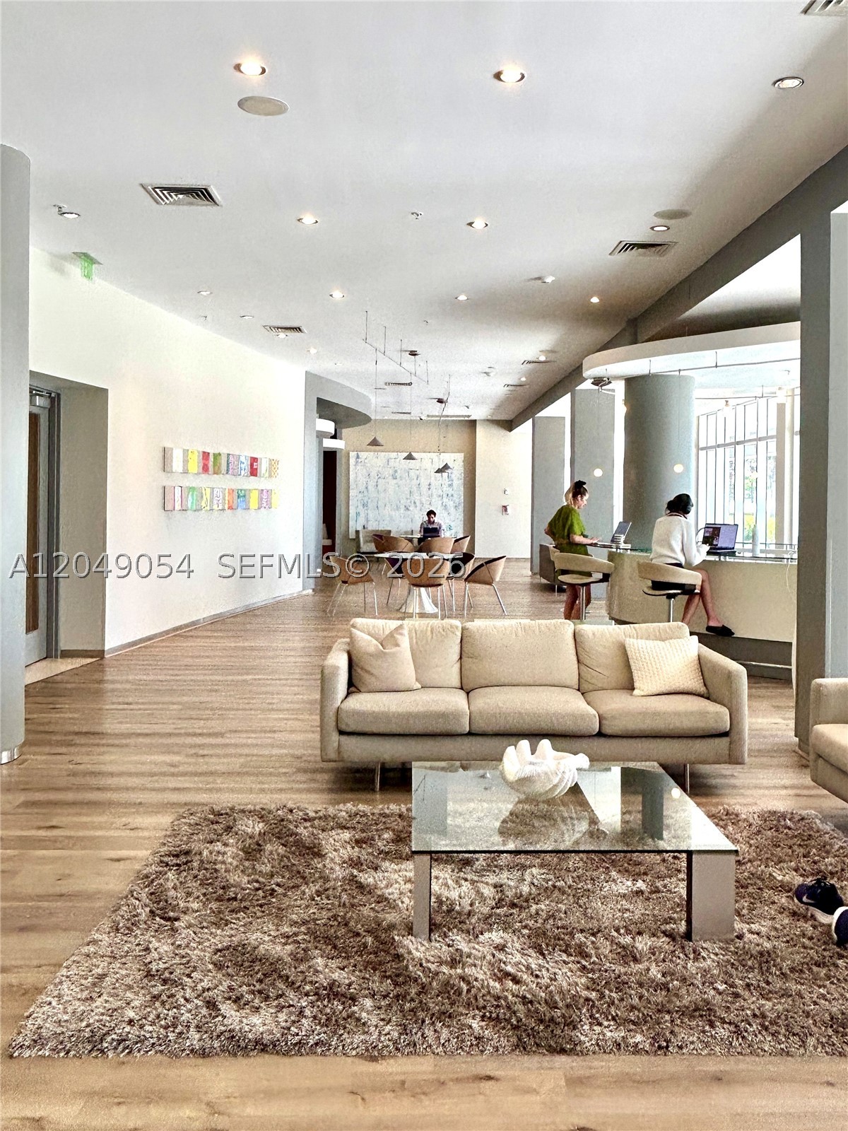 HARBOUR HOUSE - Residential