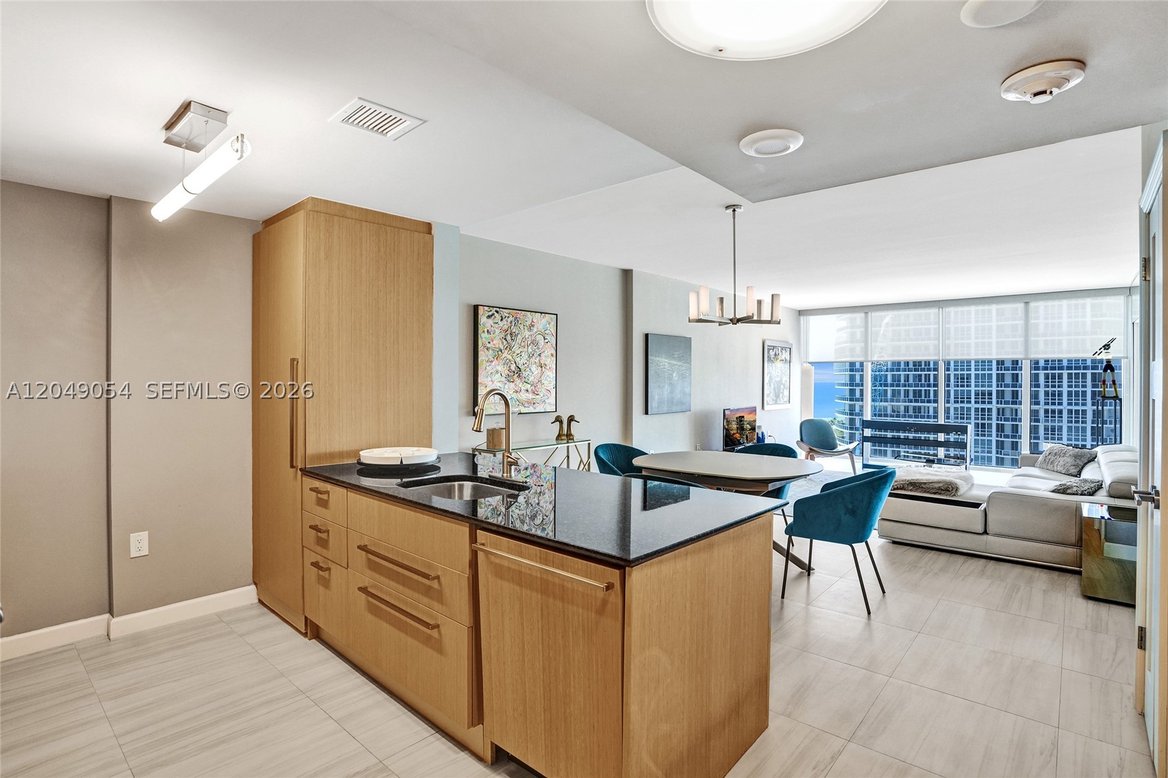 HARBOUR HOUSE - Residential
