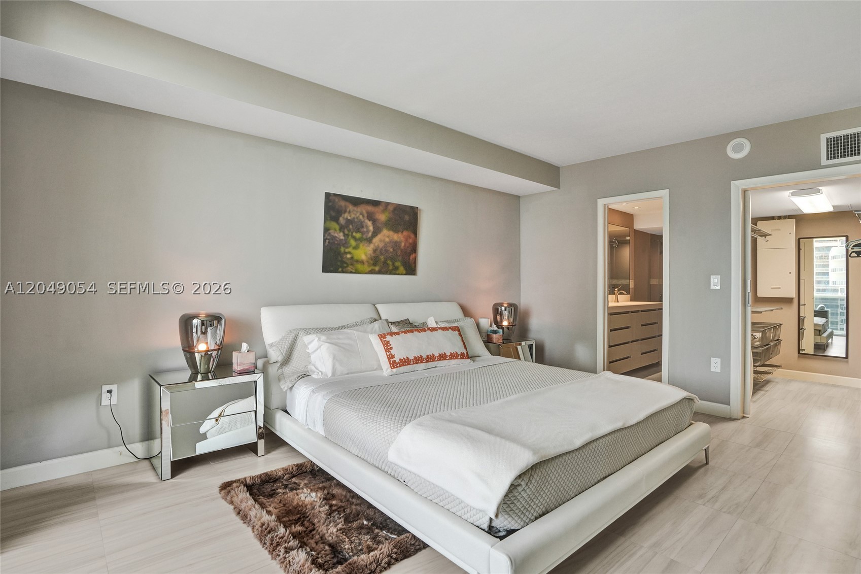 HARBOUR HOUSE - Residential