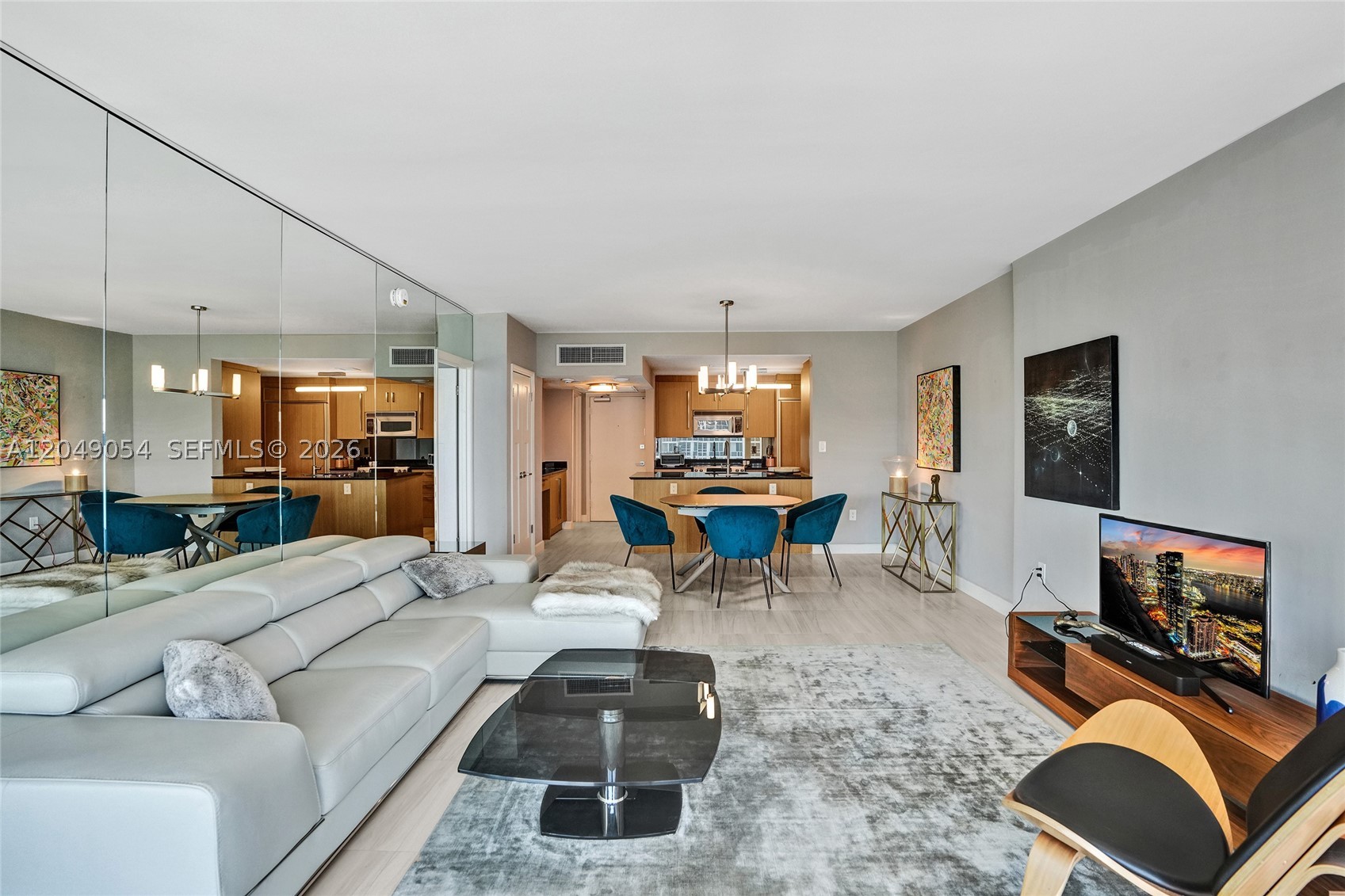 HARBOUR HOUSE - Residential