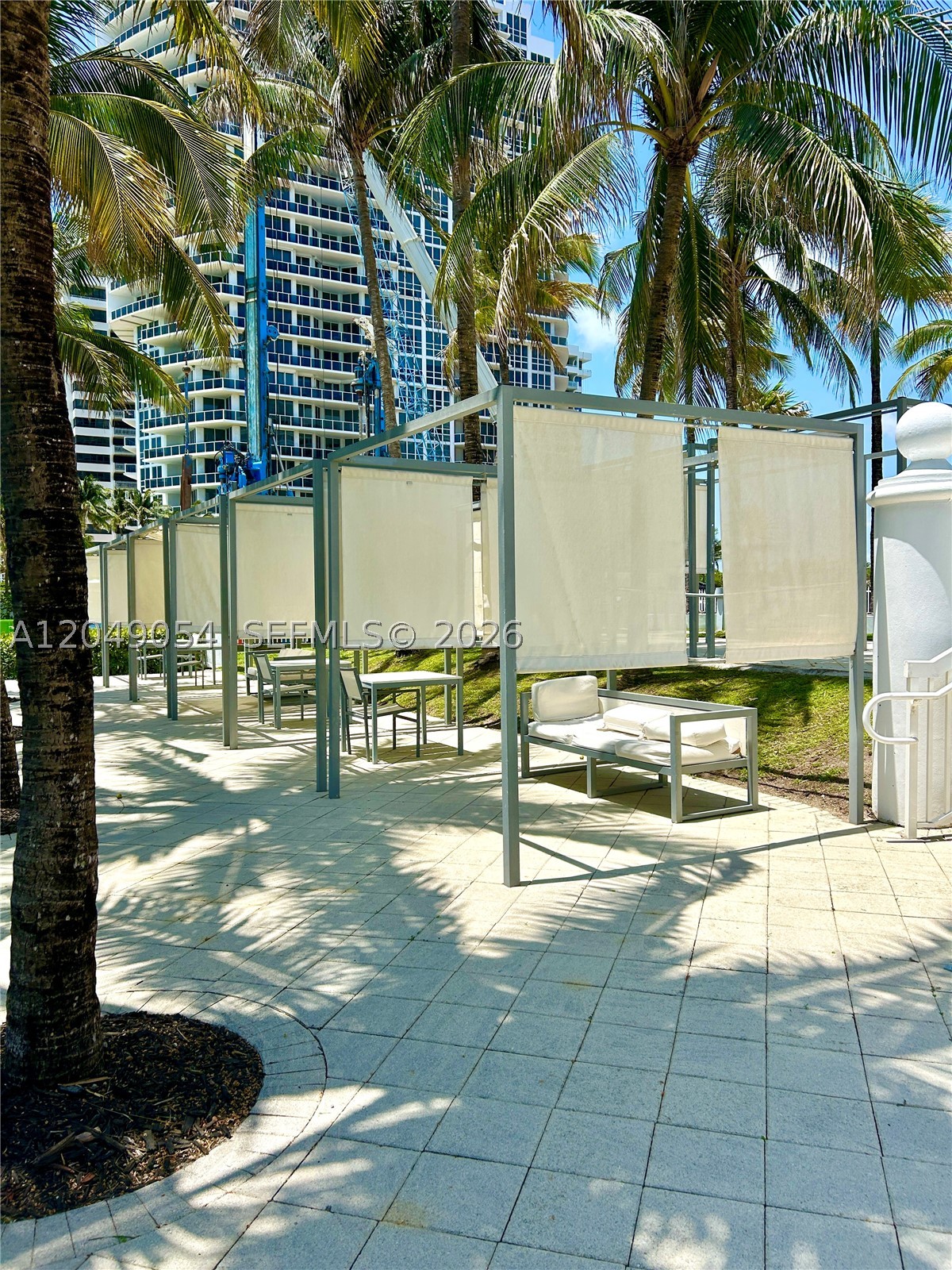 HARBOUR HOUSE - Residential