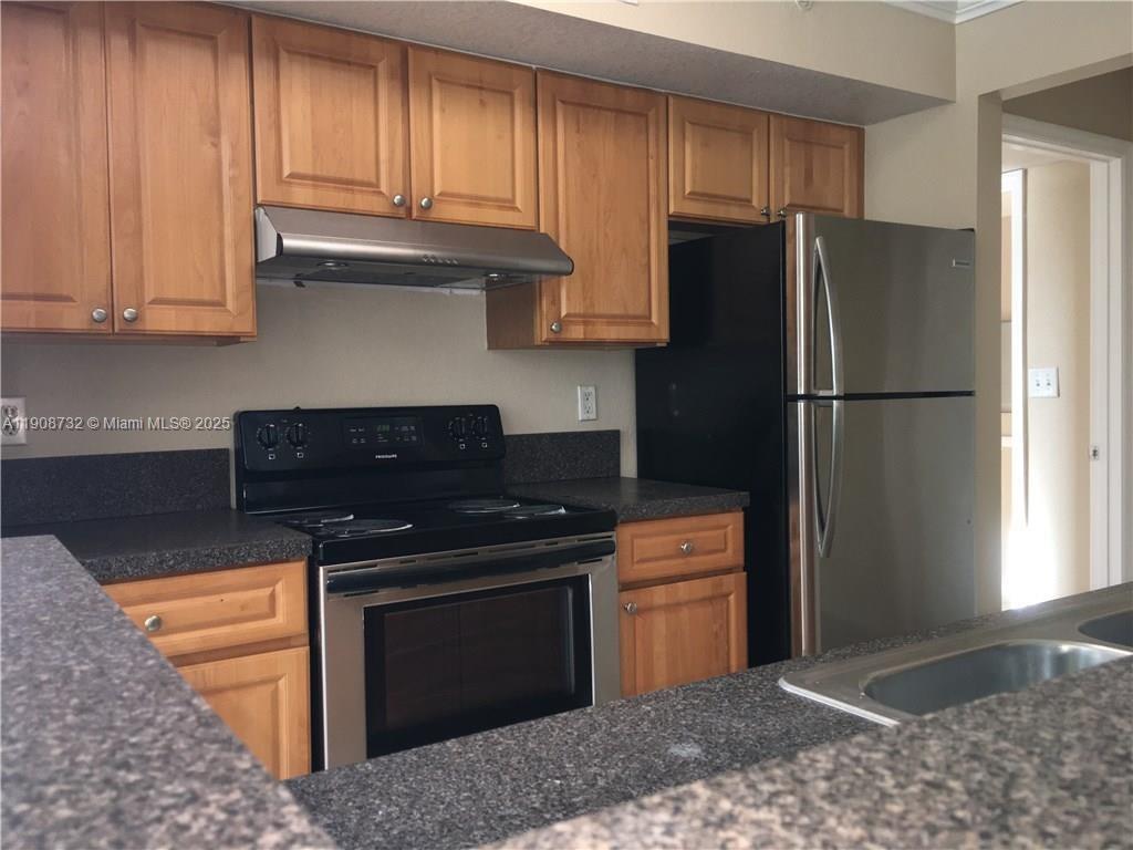 MURANO AT DELRAY BEACH CO - Residential Lease
