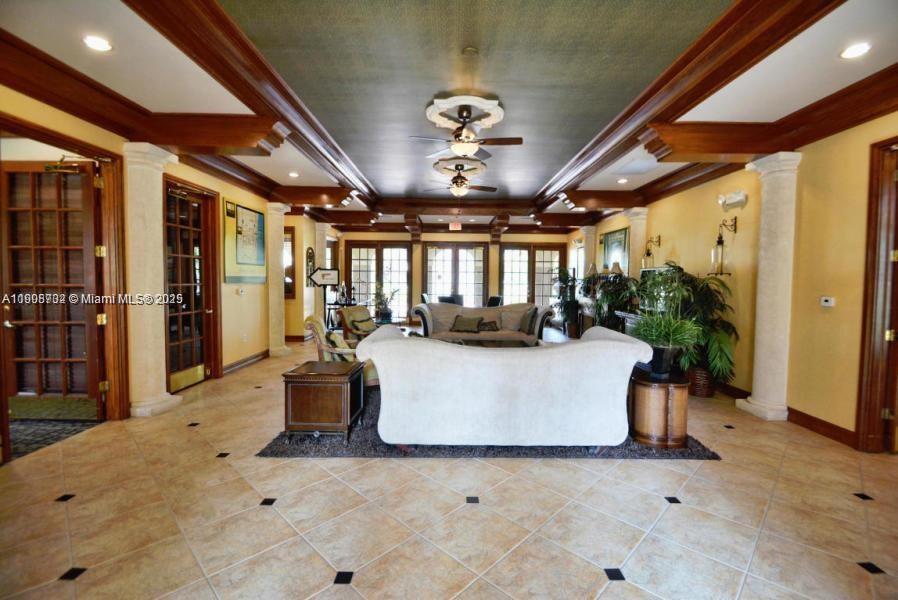 MURANO AT DELRAY BEACH CO - Residential Lease
