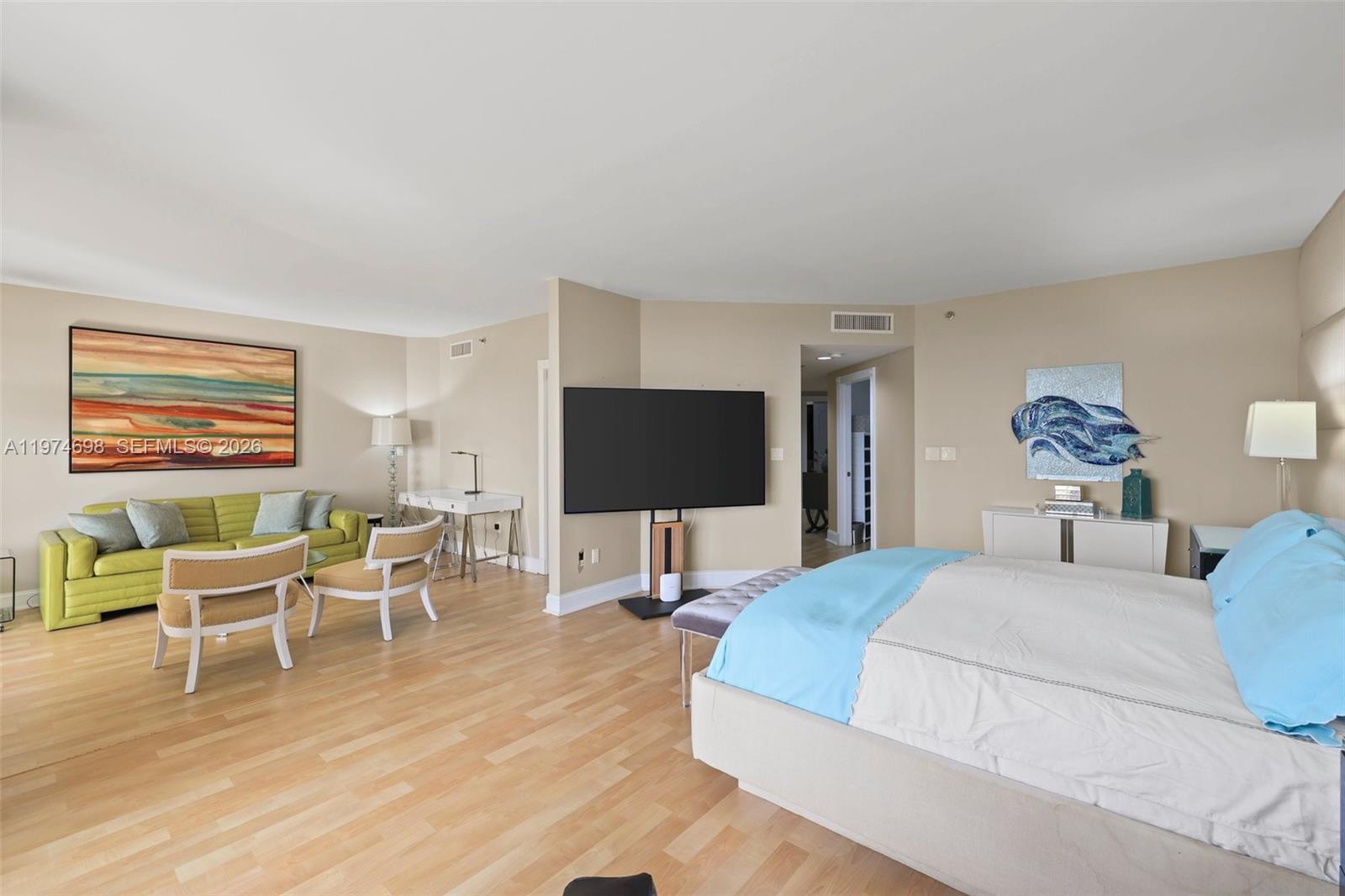 2600 ISL BLVD WILLIAMS IS - Residential