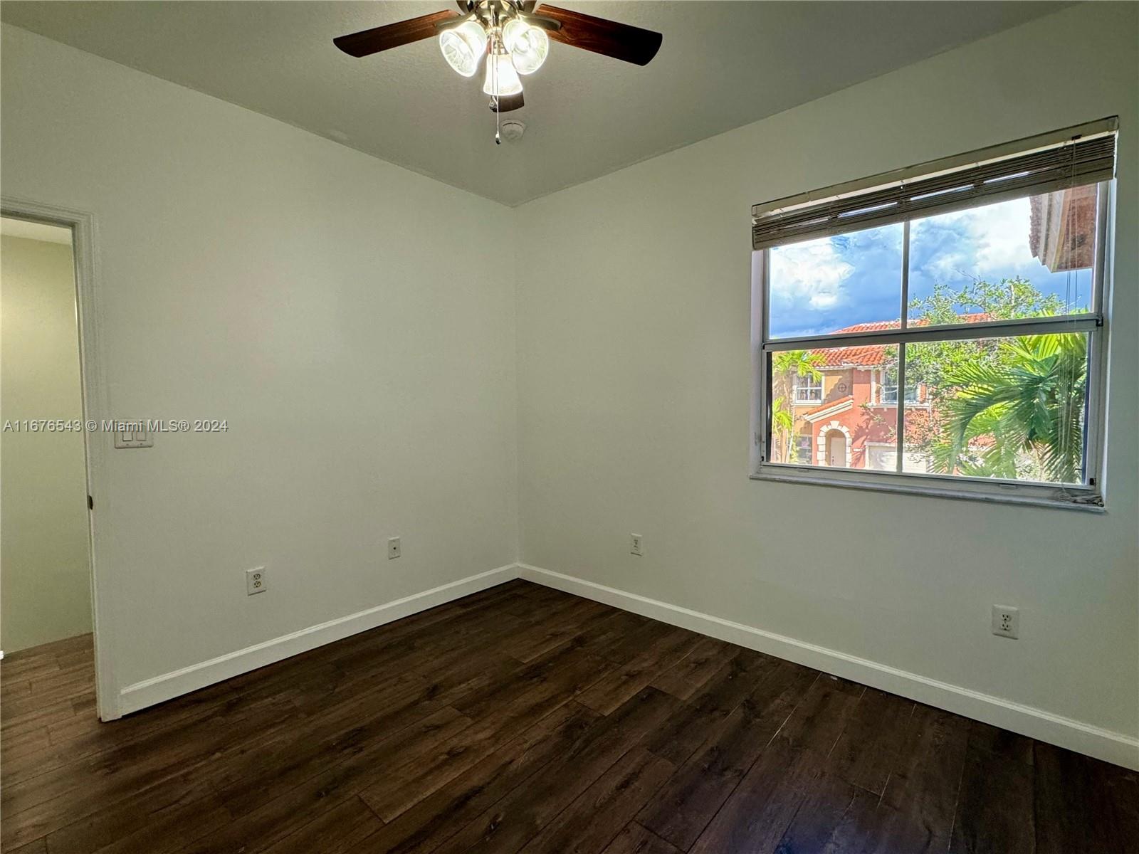 EGRET LAKES ESTATES SEC 4 - Residential Lease