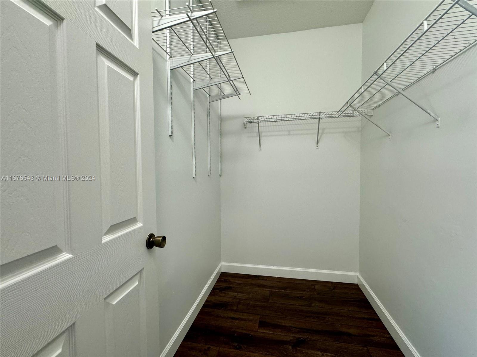 EGRET LAKES ESTATES SEC 4 - Residential Lease