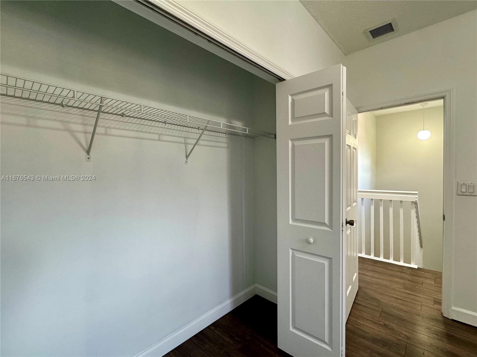 EGRET LAKES ESTATES SEC 4 - Residential Lease