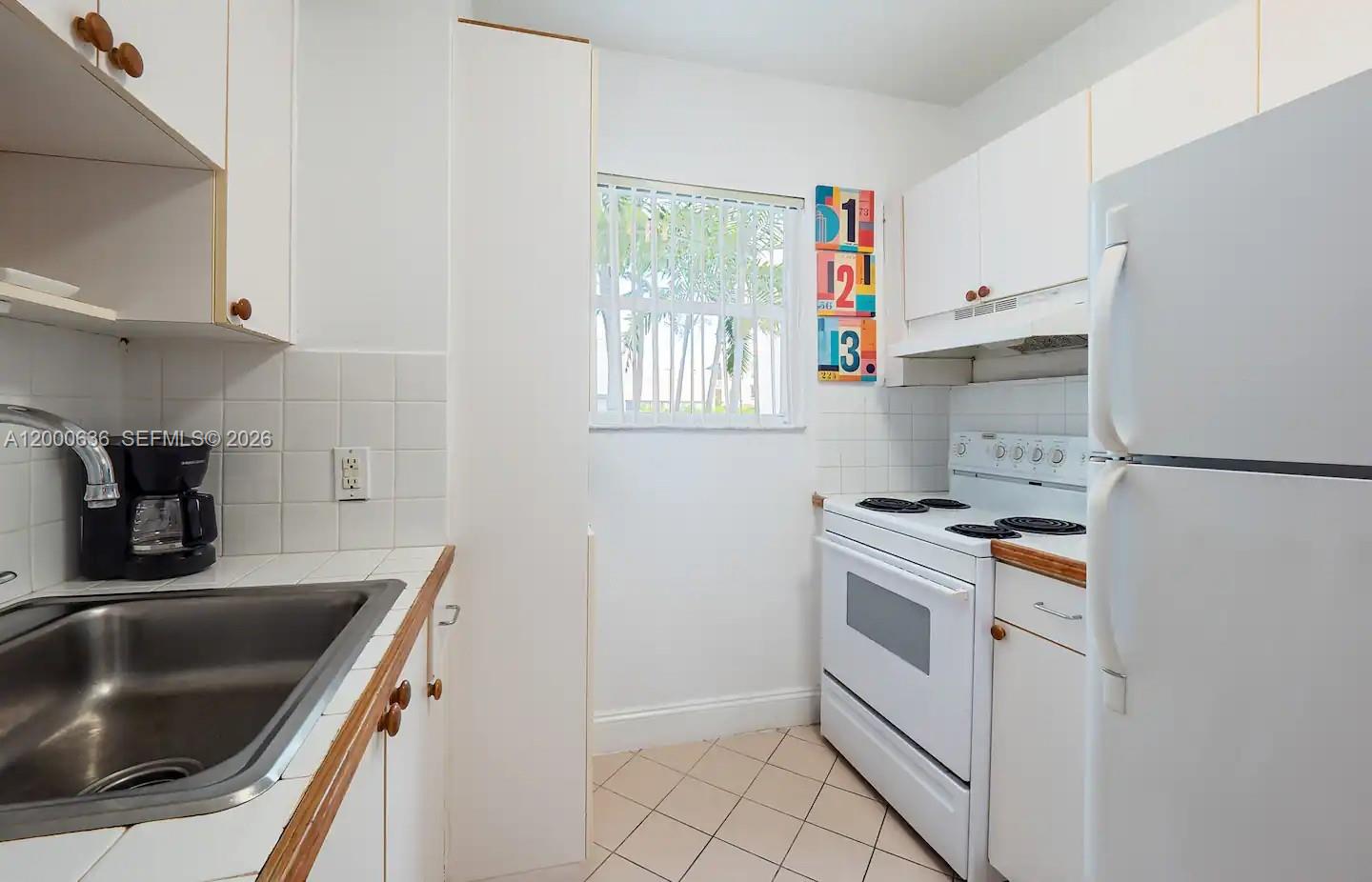 JASMINE CONDO - Residential