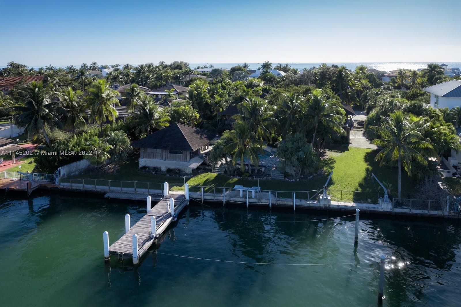 MASHTA ISLAND A REPLAT OF - Residential