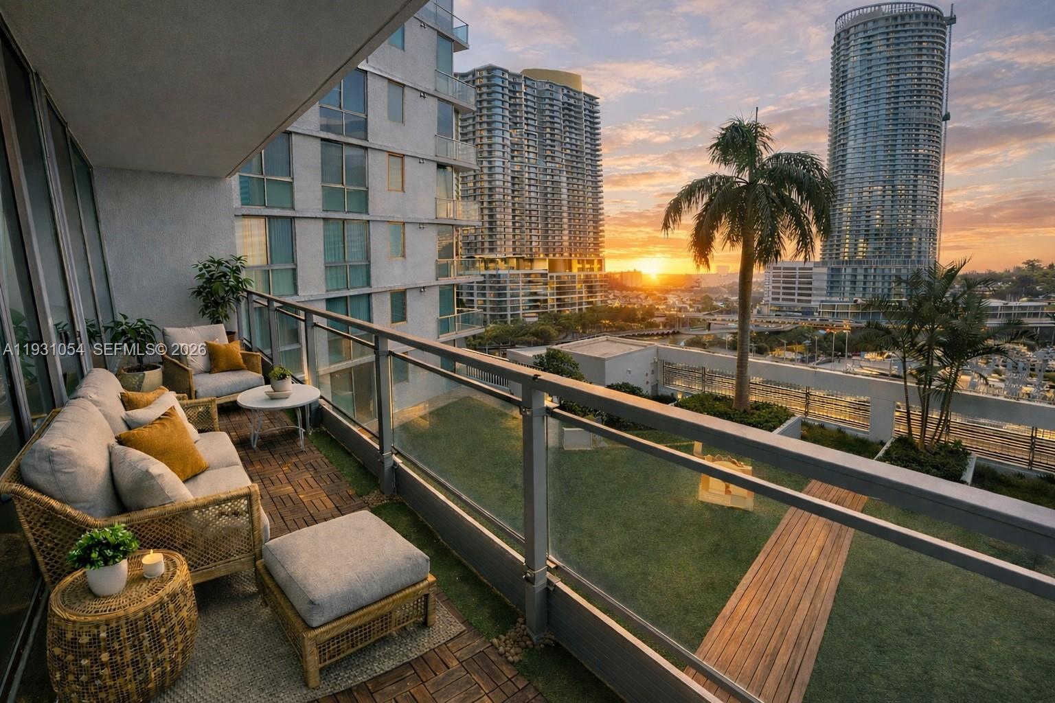 MINT CONDO - Residential