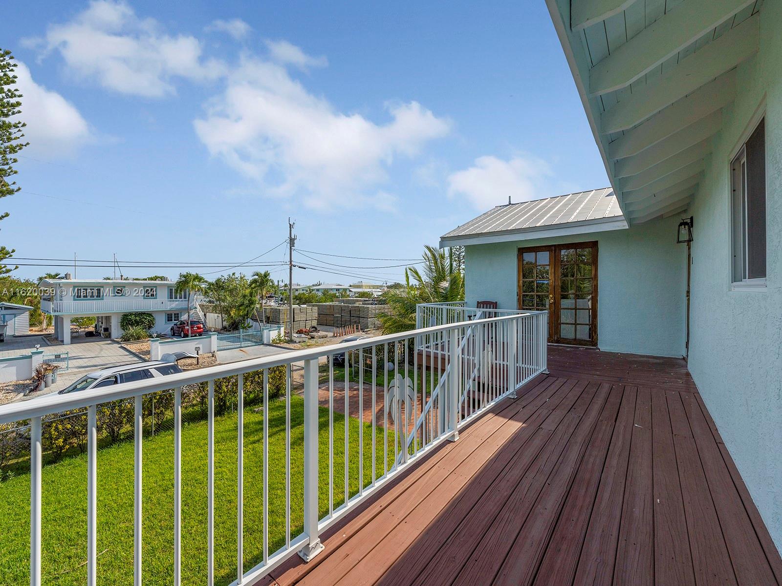 KEY LARGO BEACH - Residential Lease