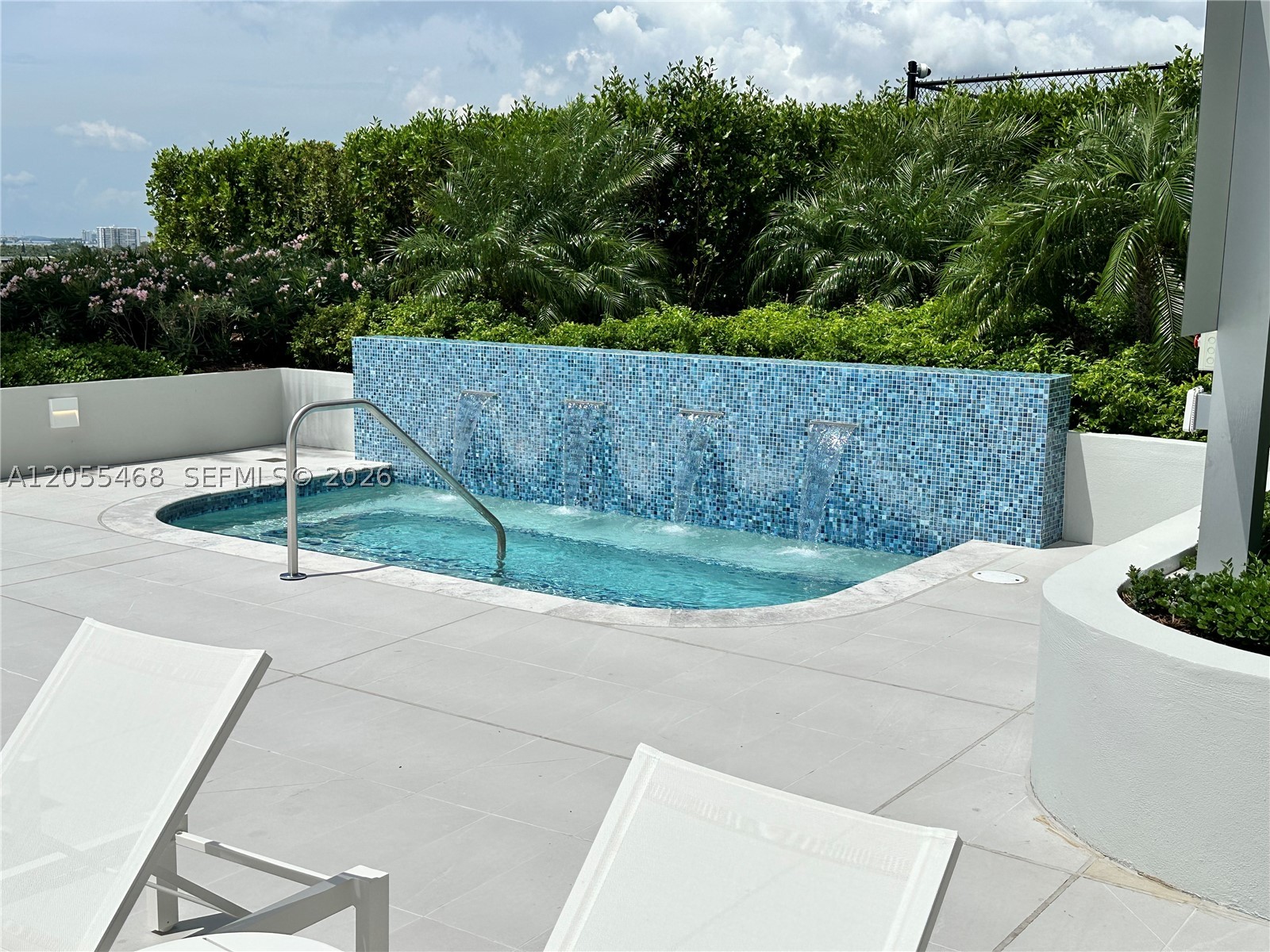 ONE PARK TOWER APT 1407 - Residential Lease