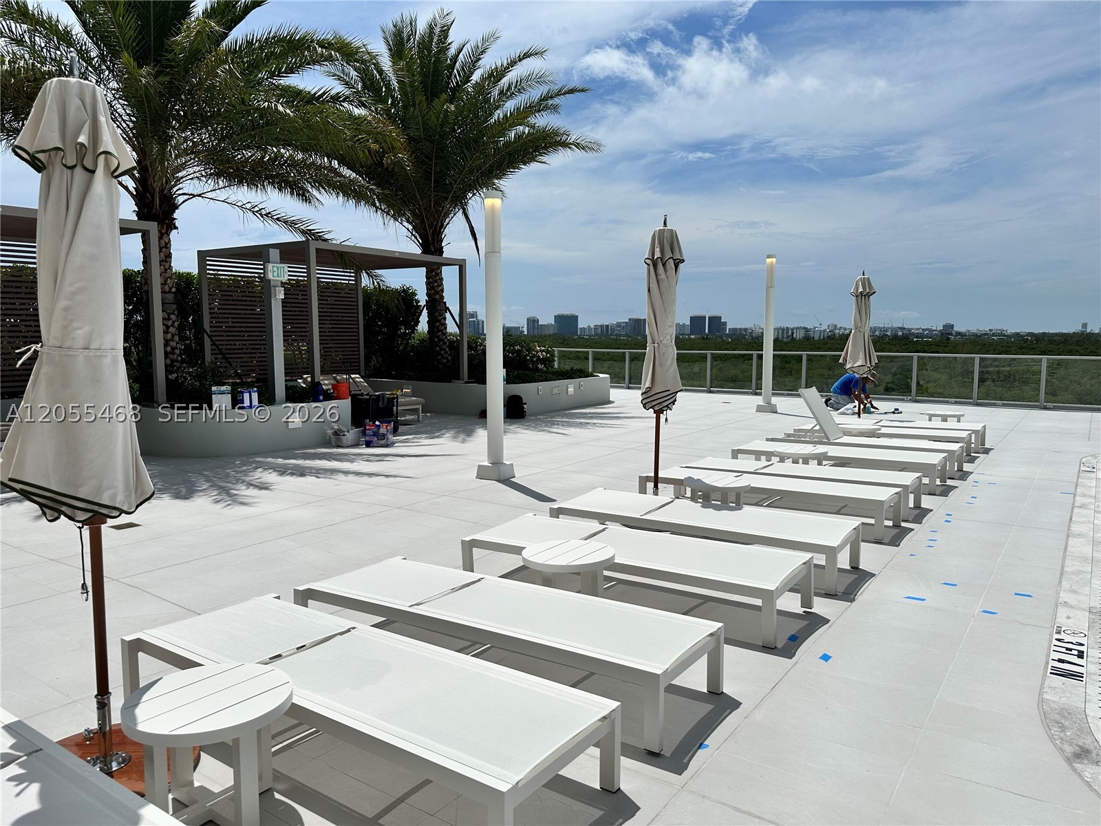 ONE PARK TOWER APT 1407 - Residential Lease