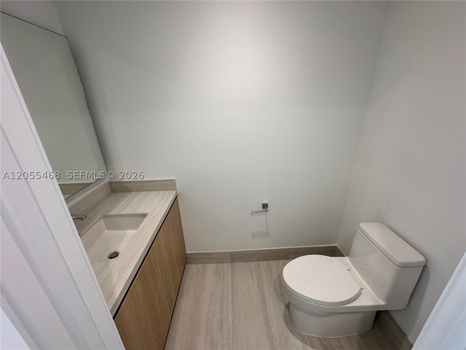 ONE PARK TOWER APT 1407 - Residential Lease