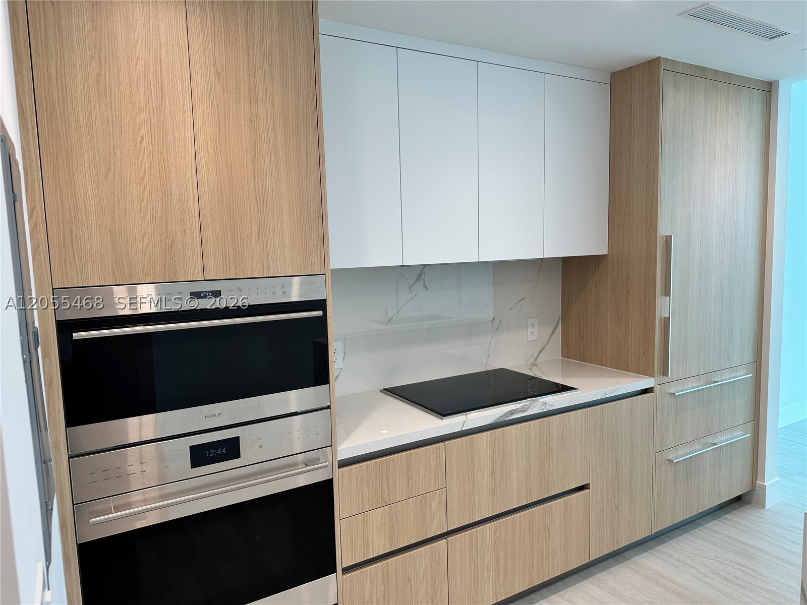 ONE PARK TOWER APT 1407 - Residential Lease