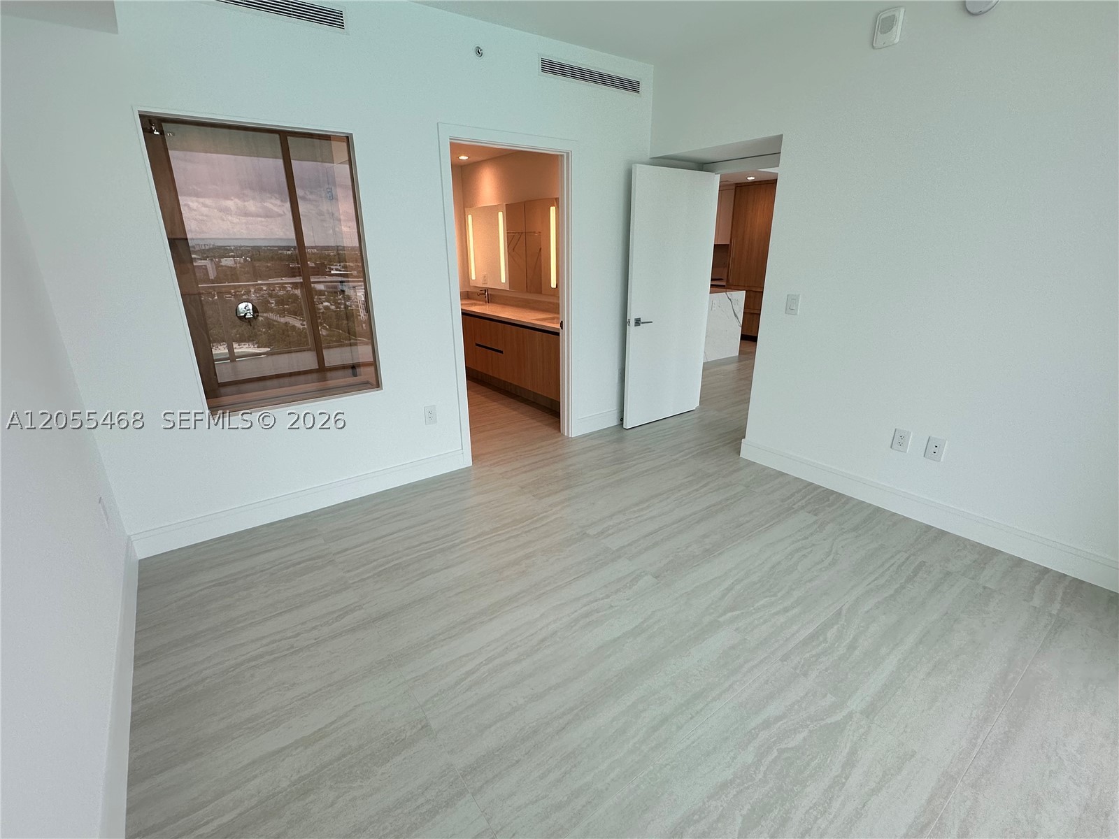 ONE PARK TOWER APT 1407 - Residential Lease