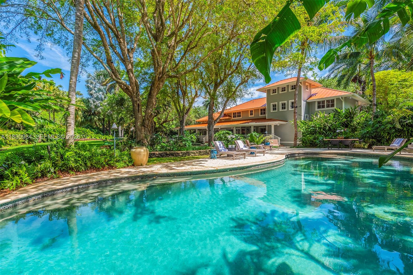 KERRWOOD OAKS - Residential