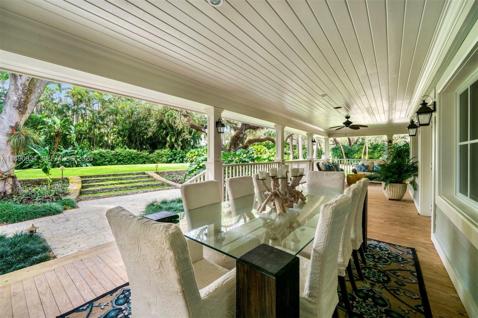 KERRWOOD OAKS - Residential