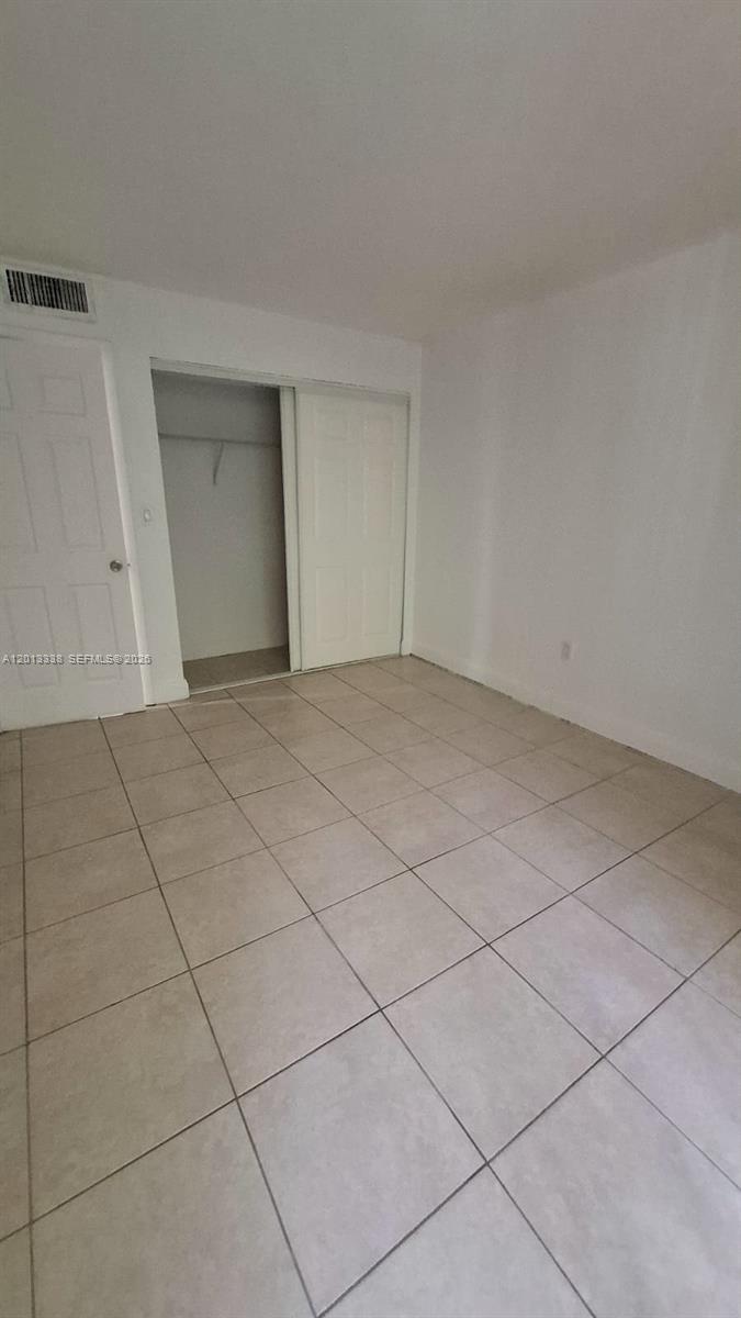 PARKWAY GROVE CONDO PART - Residential Lease