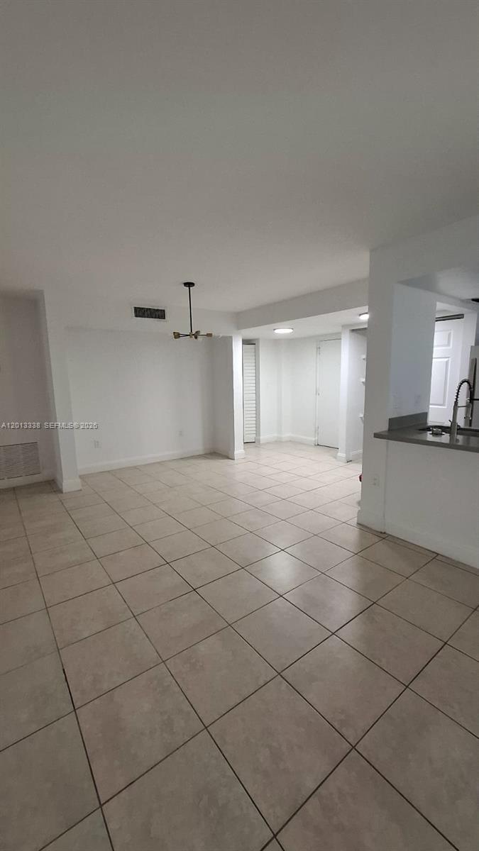 PARKWAY GROVE CONDO PART - Residential Lease