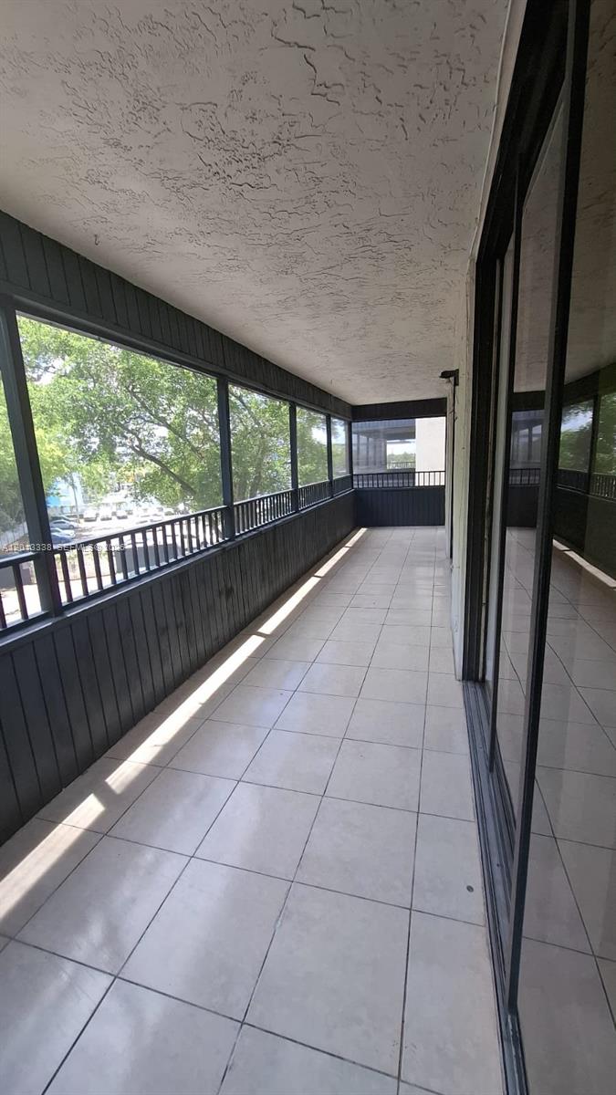 PARKWAY GROVE CONDO PART - Residential Lease
