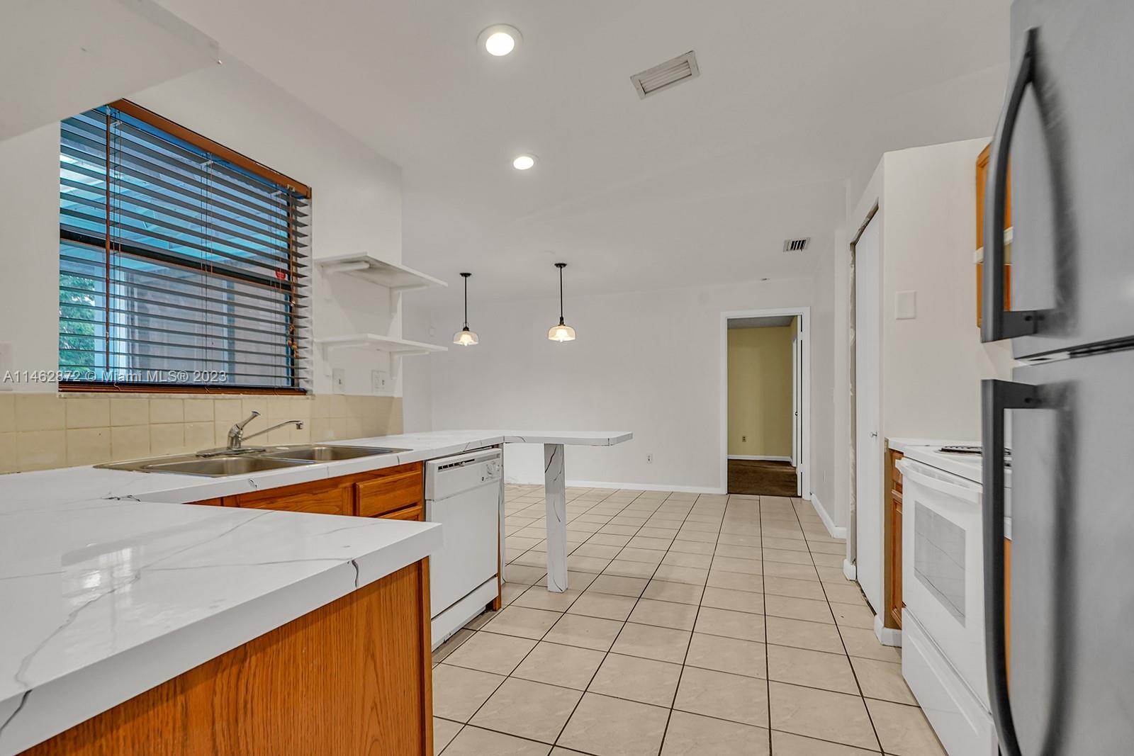 LA MANCHA 2 - Residential Lease