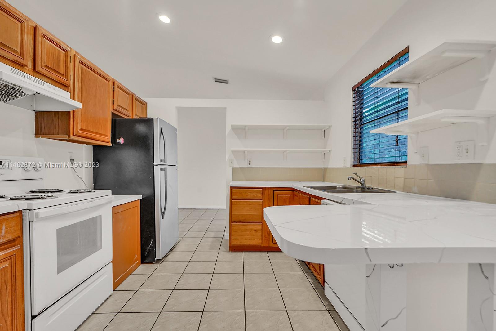 LA MANCHA 2 - Residential Lease