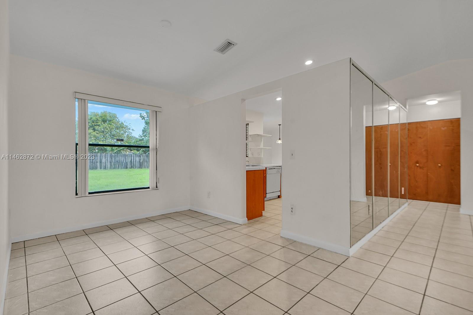 LA MANCHA 2 - Residential Lease