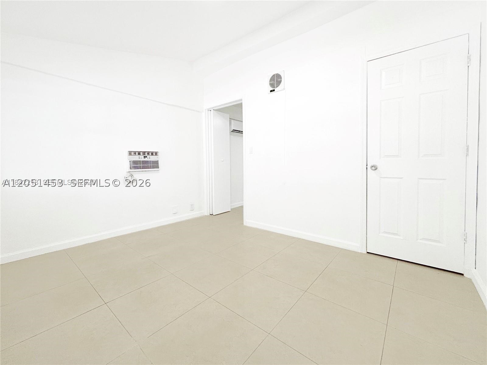 THE TROPICS AMD - Residential Lease