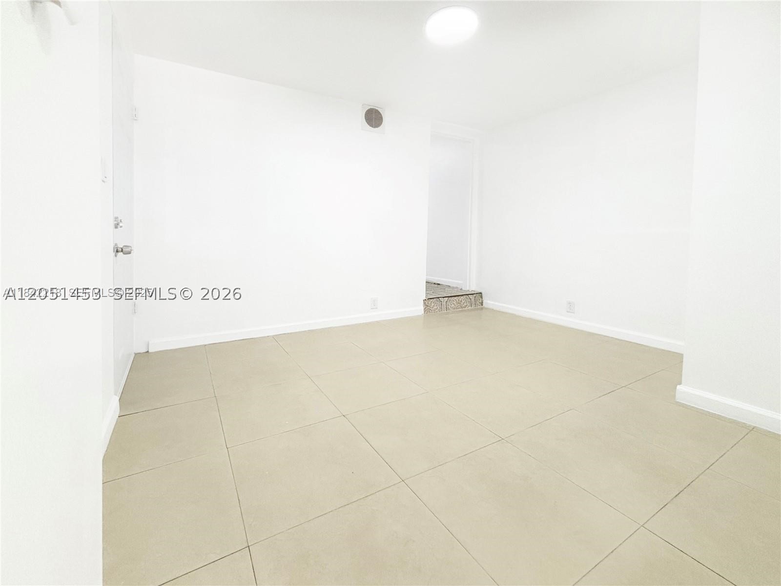 THE TROPICS AMD - Residential Lease