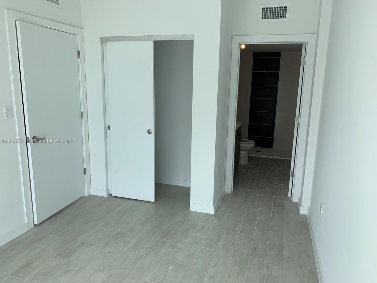 26 Edgewater - Residential Lease