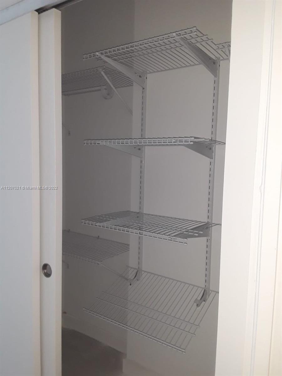 26 Edgewater - Residential Lease