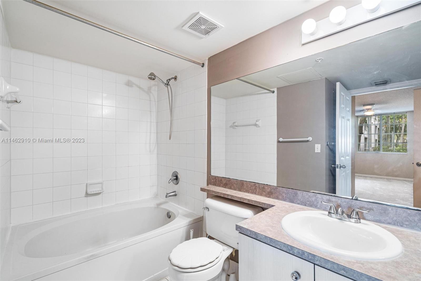 DEVONAIRE CONDO AT PEMBRO - Residential Lease