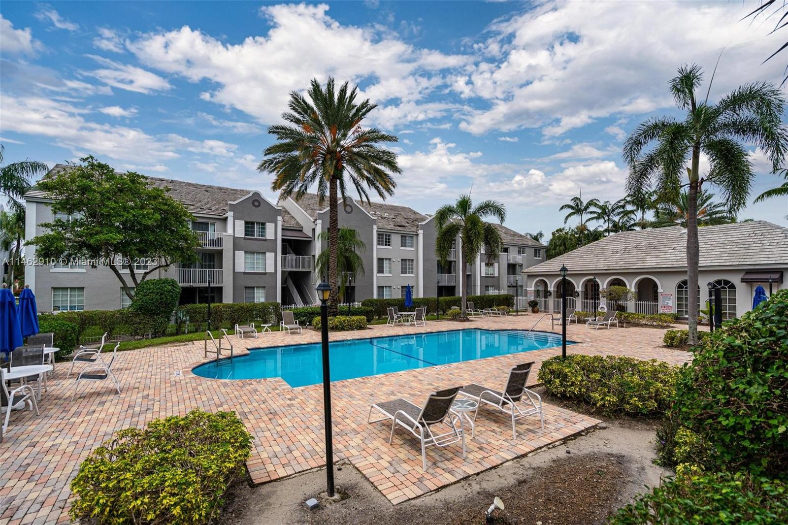 DEVONAIRE CONDO AT PEMBRO - Residential Lease